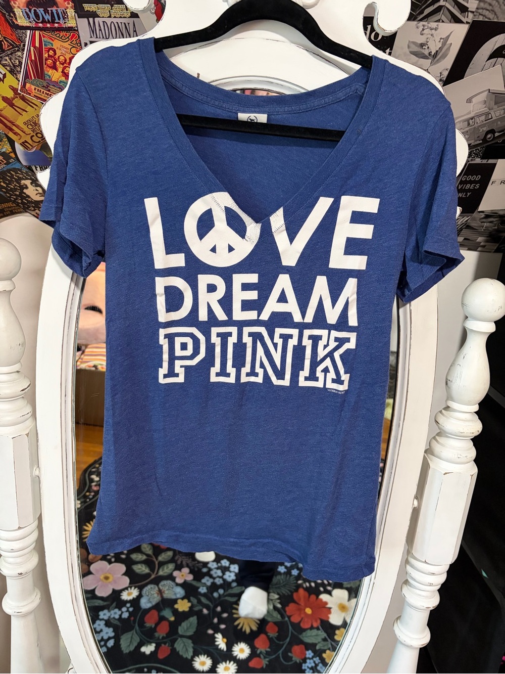 PINK Victoria's Secret Blue Graphic V‑Neck Tee with White Print